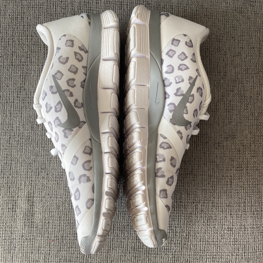Nike Free 5.0 animal cheetah print size 11.5 women’s sneaker - Picture 3 of 10